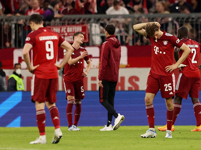 Bóng đá - Tranh cãi Bayern mất 11m cay đắng, Lewandowski vẫn "sánh vai" Ronaldo - Messi