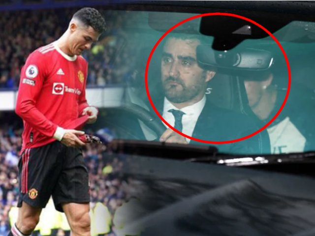 Bóng đá - Ronaldo lộ diện sau vụ đập điện thoại của CĐV, nấp trong siêu xe "né" phóng viên