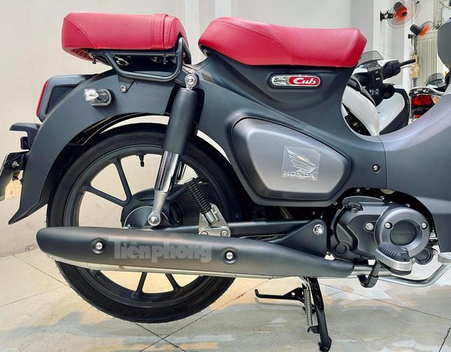 Honda Super Cub C125 biển 'sảnh' tiến giá gần nửa tỷ - 4