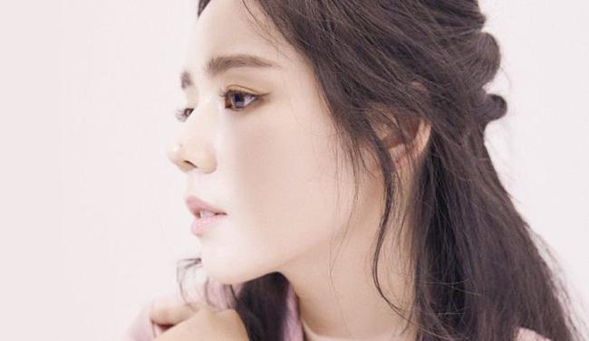 Tips to remove wrinkles of 40-year-old beauty Han Ga In - 1