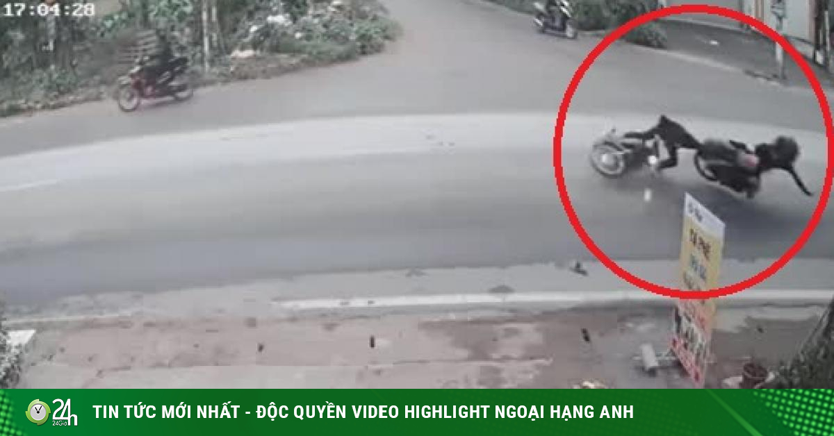 Fast for a few seconds, 2 motorbikes collided in horror, the driver was thrown tens of meters-Media
