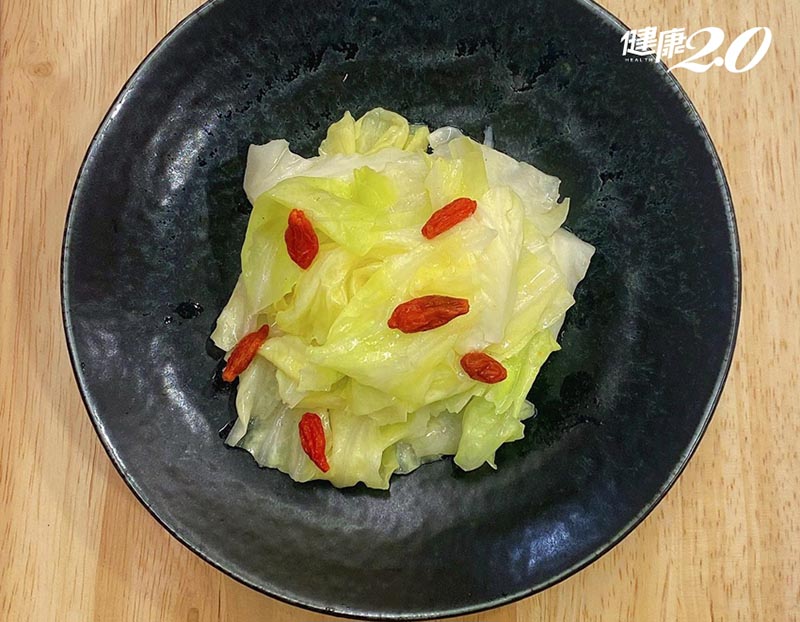 Cabbage should be eaten this way to protect the liver and eyes, effectively detoxify the intestines - 4