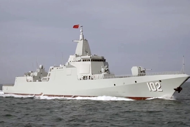 Tàu khu trục Type 055 của Trung Quốc.