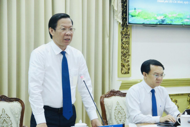 Chủ tịch UBND TP HCM Phan Văn Mãi chủ trì cuộc gặp chiều 15-4