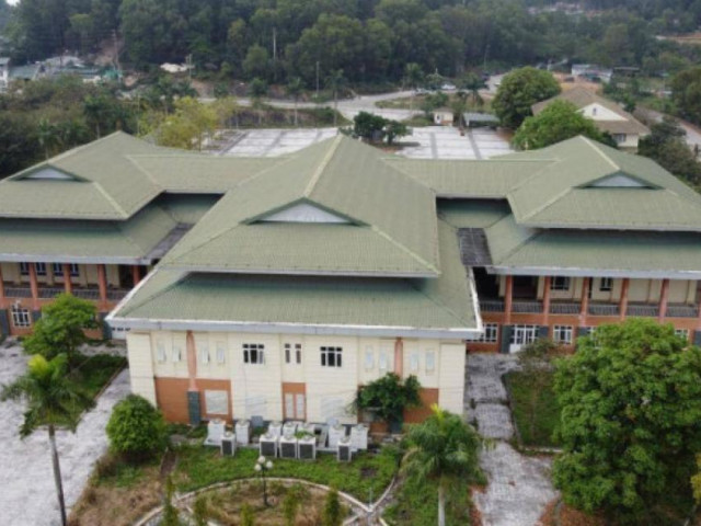 Kinh doanh - Trung tâm hội nghị Hàm Rồng đầu tư hơn 110 tỷ bây giờ bỏ hoang, xuống cấp