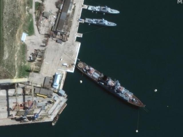 Báo Nga: Soái hạm Moskva chìm ở Biển Đen