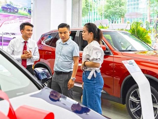 Thị trường - Tiêu dùng - Ô tô mới khan hiếm: Nhiều mẫu ký chờ từ tết sau hai, ba tháng mới nhận xe