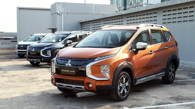 Price of Mitsubishi Xpander Cross in April 2022, support 50% of registration fee and gift - 3