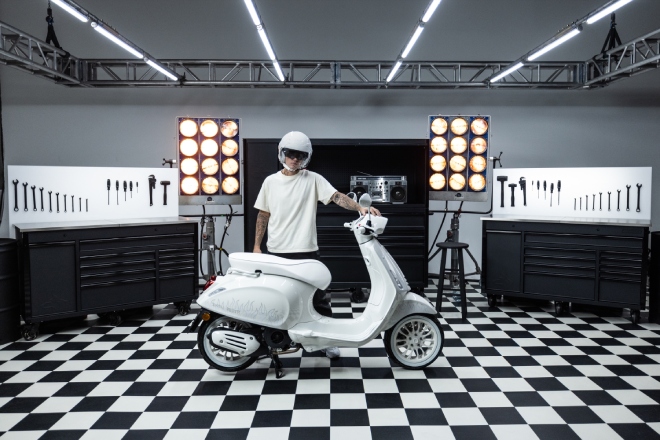 Justin Bieber X Vespa bản đặc biệt, bùng nổ cá tính - 3