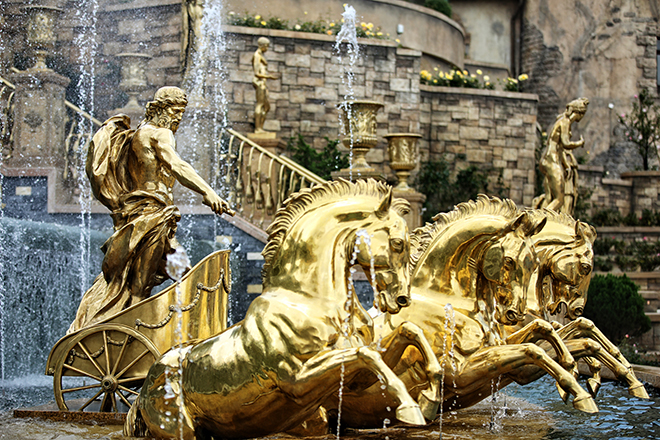 Khám phá “đại tiệc của các vị thần” trên đỉnh núi Chúa Bà Nà - 2