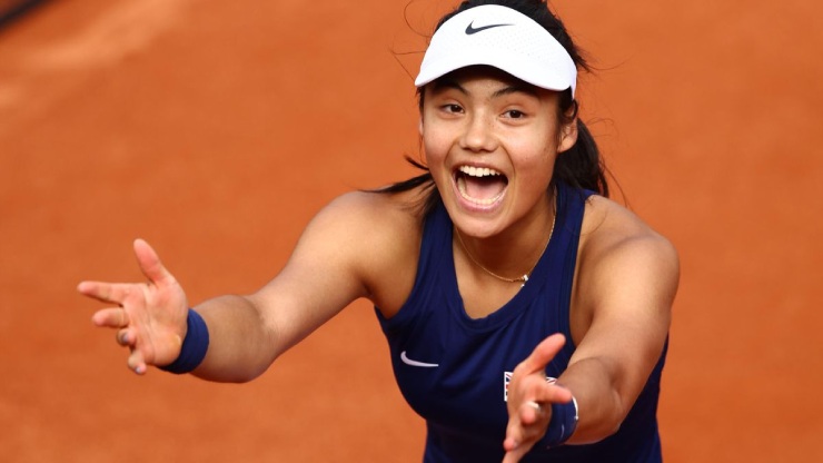 Nóng nhất thể thao tối 16/4: Swiatek thắng 2 set 6-0, giúp Ba Lan làm nên lịch sử - 1