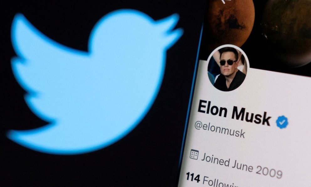 Twitter uses "poison pill"  block Elon Musk's buyout offer - 1