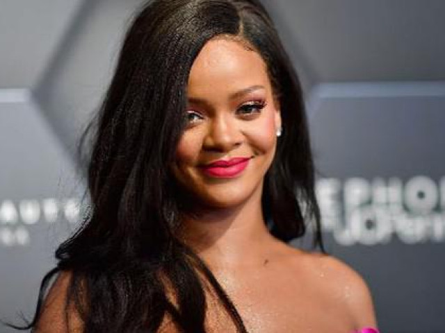 Làm đẹp - Rihanna chia sẻ tips giữ dáng và chăm sóc da