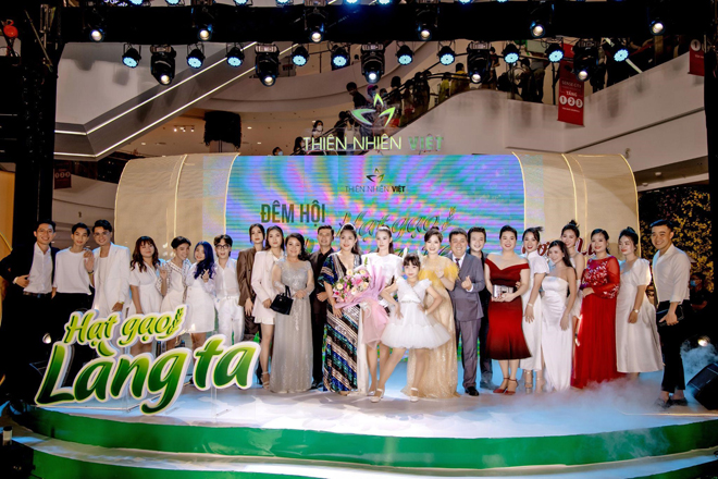 Thiên Nhiên Việt khuấy đảo trung tâm thương mại với siêu sự kiện ra mắt sản phẩm mới Cơm lứt huyết rồng - 1