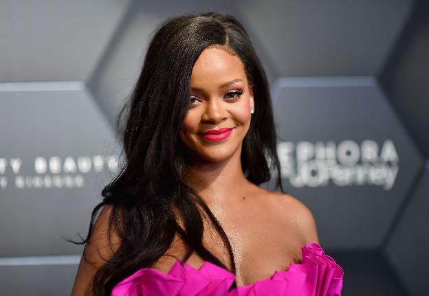 Rihanna chia sẻ tips giữ dáng và chăm sóc da - 1