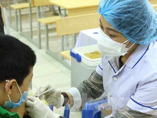 Hình ảnh Hà Nội đồng loạt triển khai tiêm vắc xin phòng COVID-19 cho trẻ