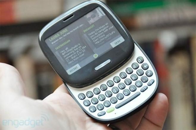 Những mẫu điện thoại vừa kỳ quặc, vừa xấu xí nhất hành tinh - 1