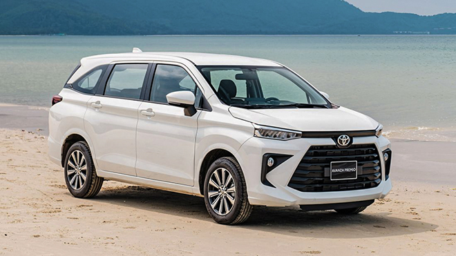 These are safe and attractive 7-seater cars in Vietnam - 4