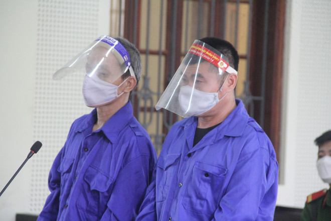 Lầu Bá Xia và Lầu Chá Giờ tại phiên toà.&nbsp;