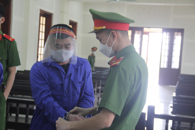 Lầu Chá Giờ phải nhận mức án 18 năm tù.&nbsp;