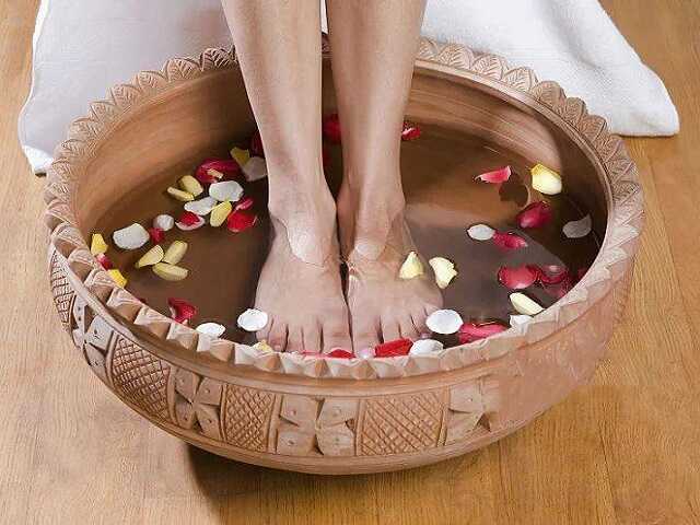 Sức khỏe đời sống - Mách bạn bí quyết ngâm chân không chỉ tốt cho sức khỏe mà còn giải tỏa mọi căng thẳng