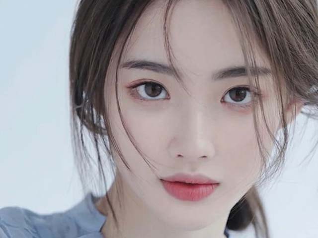 Làm đẹp - Những bài tập giúp da căng mịn, giảm chảy xệ và giảm mỡ cho mặt