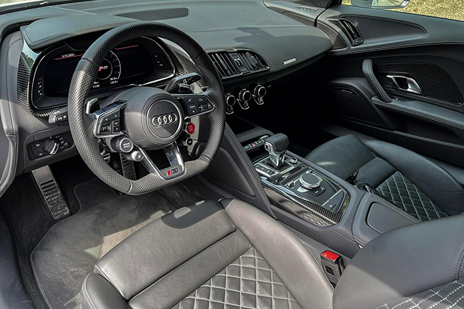 Audi R8 Performance chạy lướt rao bán giá thấp hơn vài tỷ đồng - 8