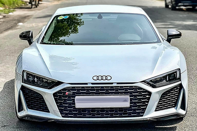 Audi R8 Performance chạy lướt rao bán giá thấp hơn vài tỷ đồng - 1