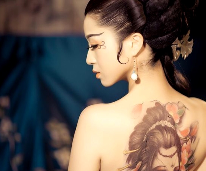Hình xăm cô gái Nhật Geisha quý phái dịu dàng và đầy cám dỗ