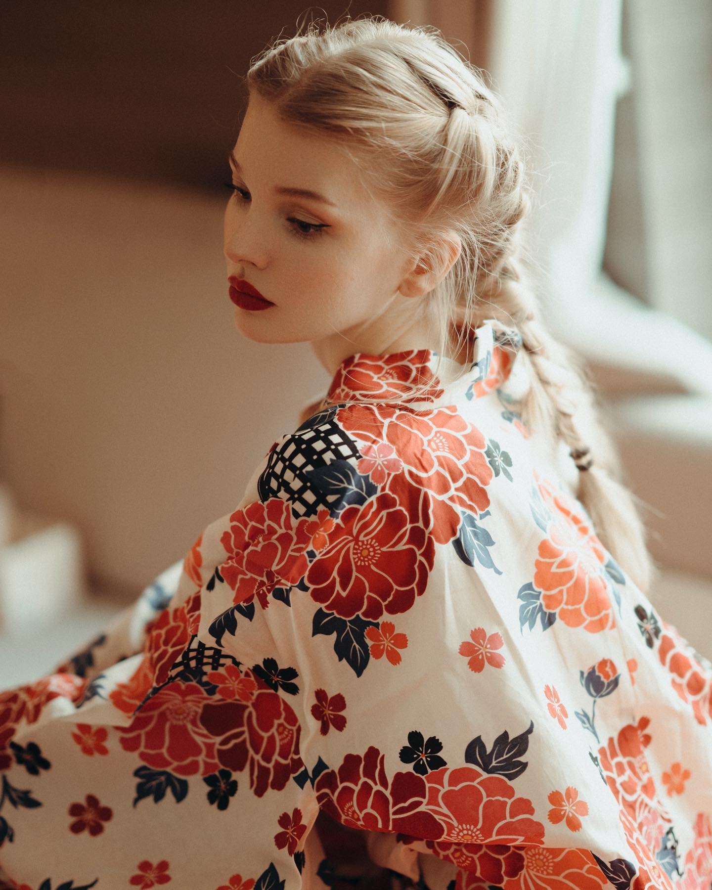 Kimono cũng là kiểu trang phục truyền thống thu hút với thiết kế đẹp.
