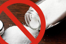 Sức khỏe đời sống - Những thực phẩm nên ăn, nên tránh để bệnh thận không nặng lên