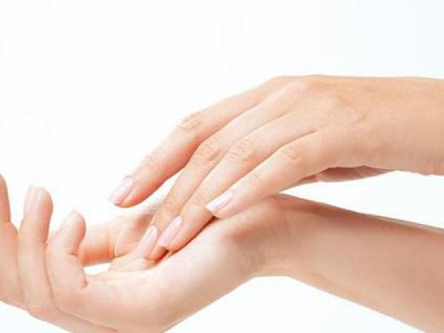 Sức khỏe đời sống - Những dấu hiệu từ bàn tay, bàn chân cảnh báo gan của bạn "có vấn đề", cần đi khám ngay