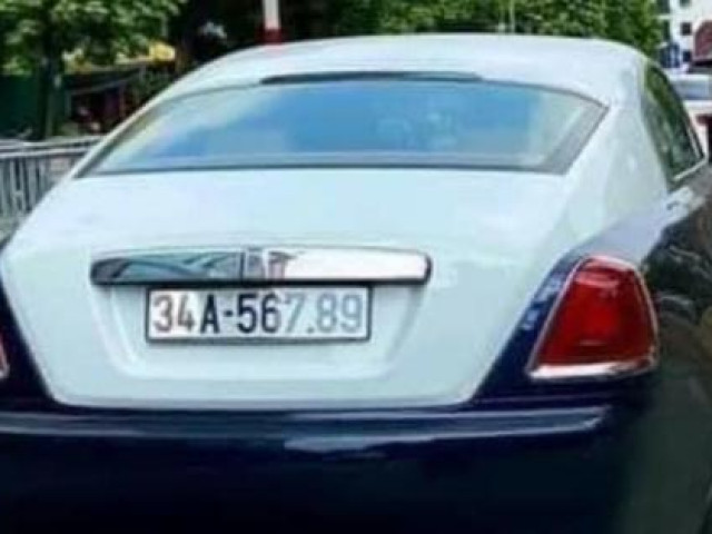 Ngắm xe - Biển số siêu đẹp không còn gắn với xe sang?