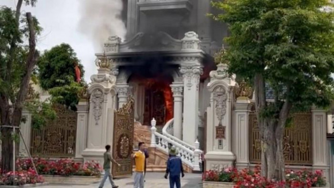 Tin tức 24h qua: Hé lộ một số tình tiết mới về vụ cháy tòa lâu đài ở Quảng Ninh - 1