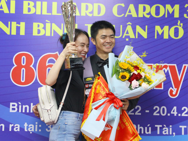 Thể thao - Siêu kinh điển bi-a VN: “Giáo sư” Quốc Nguyện vô địch, thắng “ông trùm” Quyết Chiến