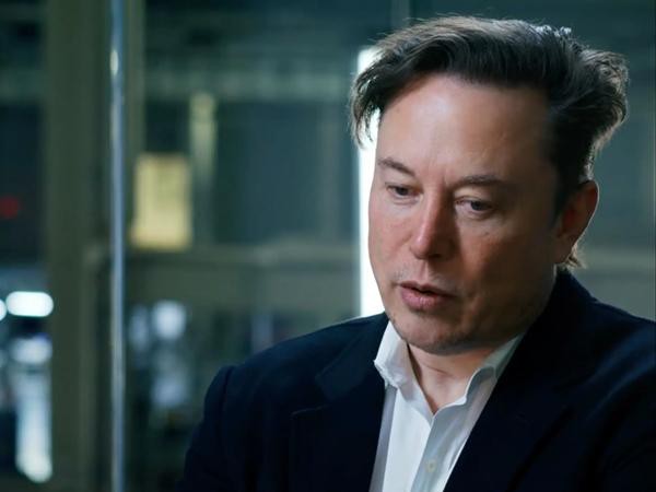 Người giàu nhất thế giới Elon Musk thừa nhận "không có nhà cửa gì”, bất ngờ  nữa là chỗ ngủ