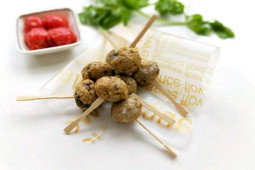 Ẩm thực - Tự tay làm món cá viên chiên đơn giản cho các bé nhâm nhi ăn vặt