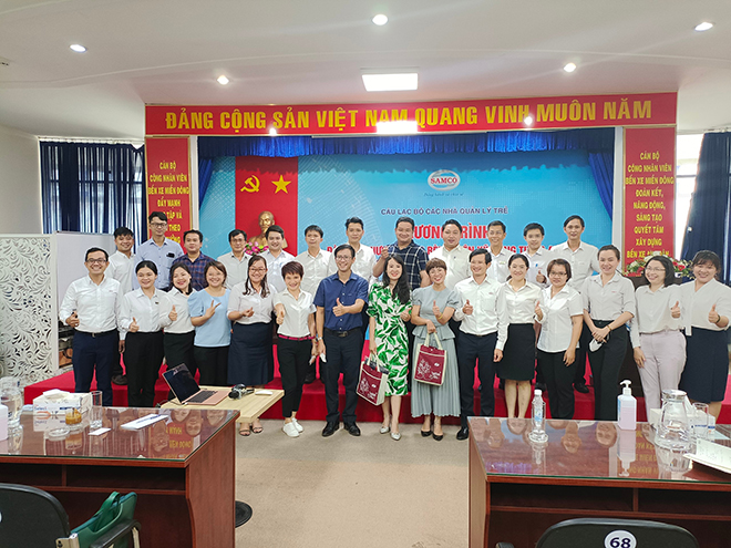 Đại diện Trường Đại học Hoa Sen cùng giảng viên, cán bộ SAMCO tham gia khóa học “Phương pháp rèn luyện kỹ năng tiếng Anh”