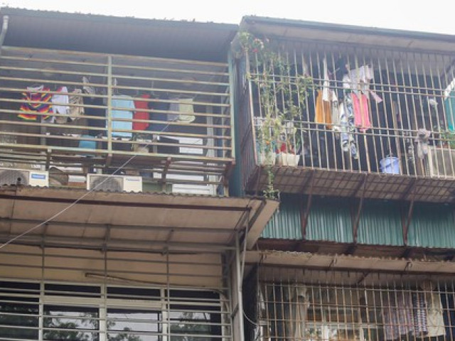 Tin tức trong ngày - Lạnh người với "chuồng cọp" chằng chịt tại khu tập thể xảy ra vụ cháy làm 5 người tử vong