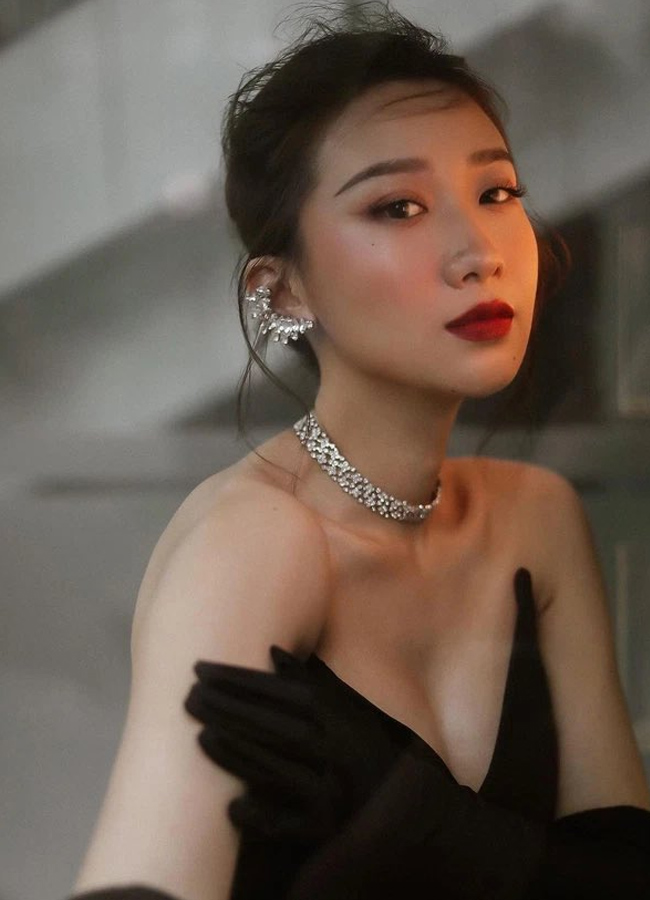 Kiều Ly Phạm được nhiều người biết đến khi tham gia chương trình "Người ấy là ai".
