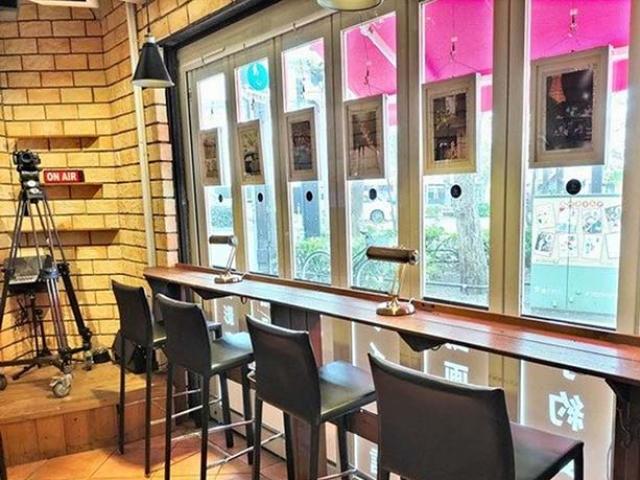 Du lịch - Quán cà phê dành cho dân chạy deadline, làm không xong đừng hòng ra về