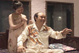 Đời sống Showbiz - "Ông trùm phim Cảnh sát hình sự" được thuê 300 triệu/tháng đào tạo "gái ngành"