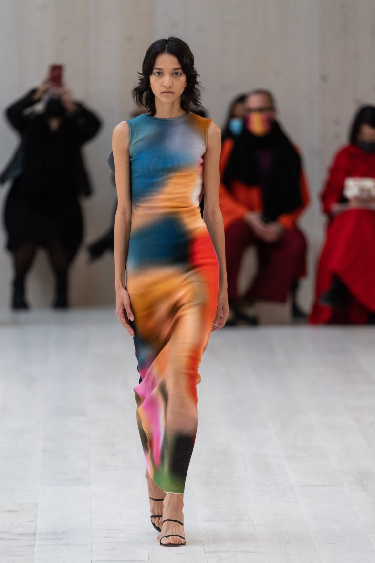 Cung hoàng đạo Kim ngưu mặc gì cho tháng tuổi của mình? - 5