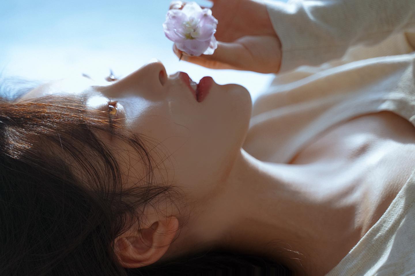 Korean hot girl wears a beautiful style as gentle as sweet candy - 5