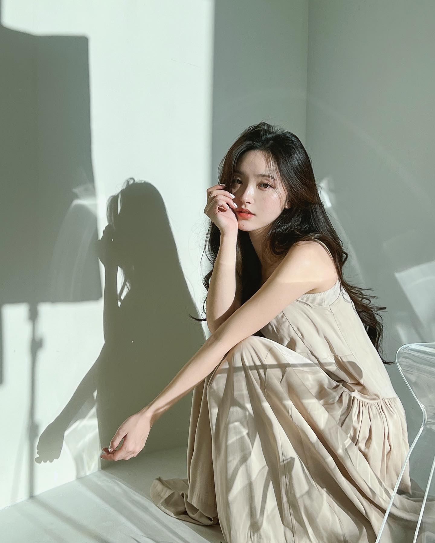 Korean hot girl wears a beautiful style as gentle as sweet candy - 10