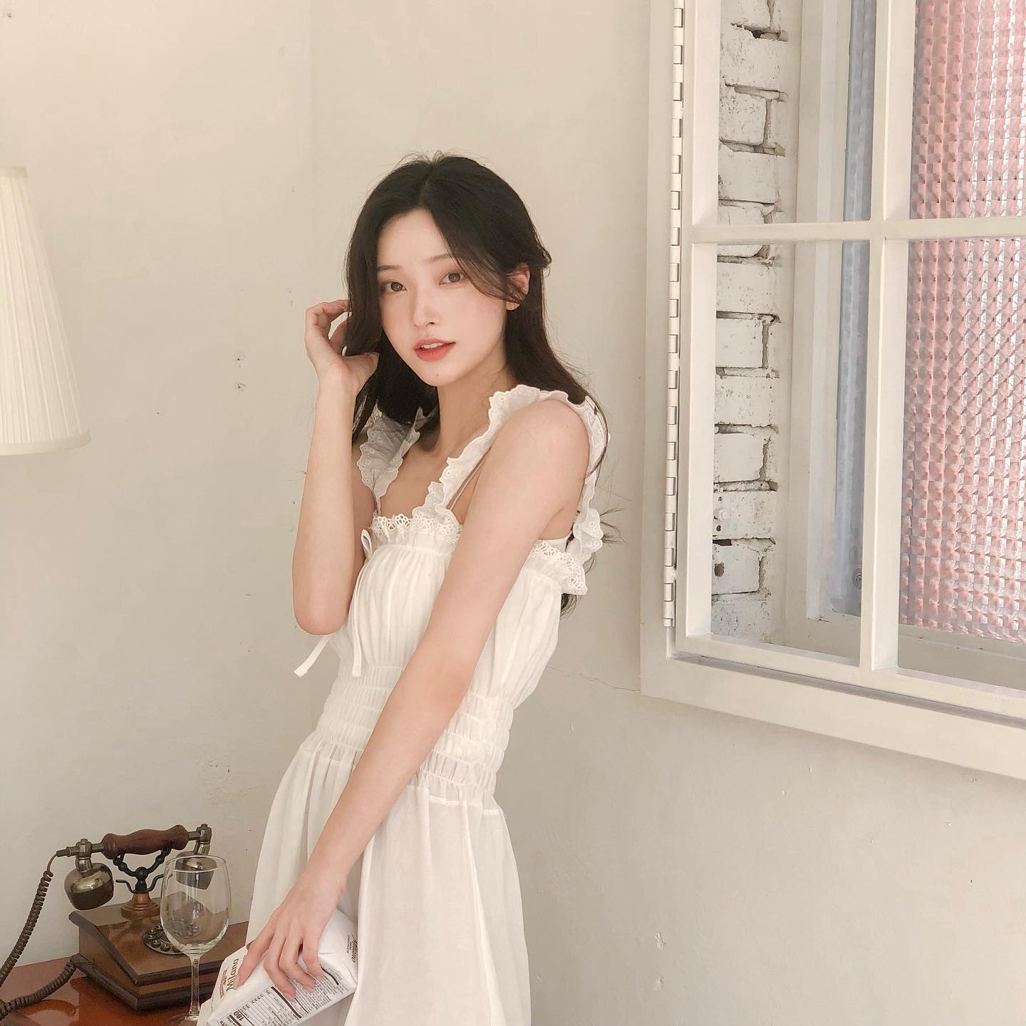 Korean hot girl wears a beautiful style as gentle as sweet candy - 9