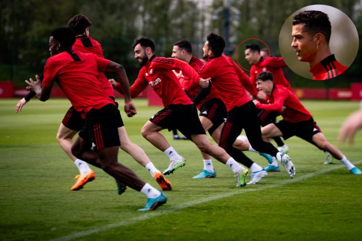 Ronaldo nở nụ cười trong buổi tập gần nhất cùng MU