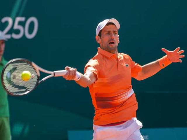 Djokovic khiến&nbsp;Khachanov tối tăm mặt mũi ở hai set quyết định