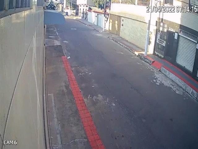 Thế giới - Video: Ngôi nhà 3 tầng biến mất sau vụ nổ khí gas