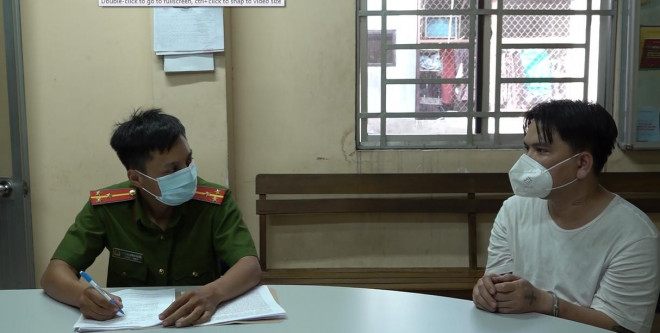 Ngô Phương Tâm tại cơ quan công an